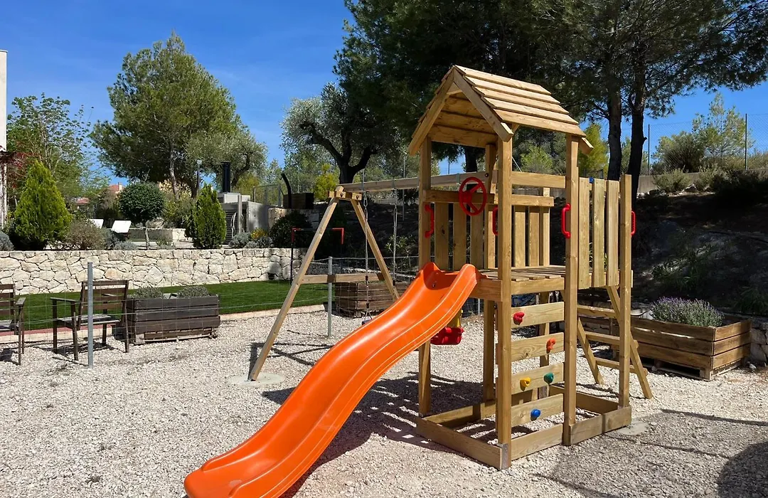 Villa Aldora. Villa Con Piscina En Moratalla-1